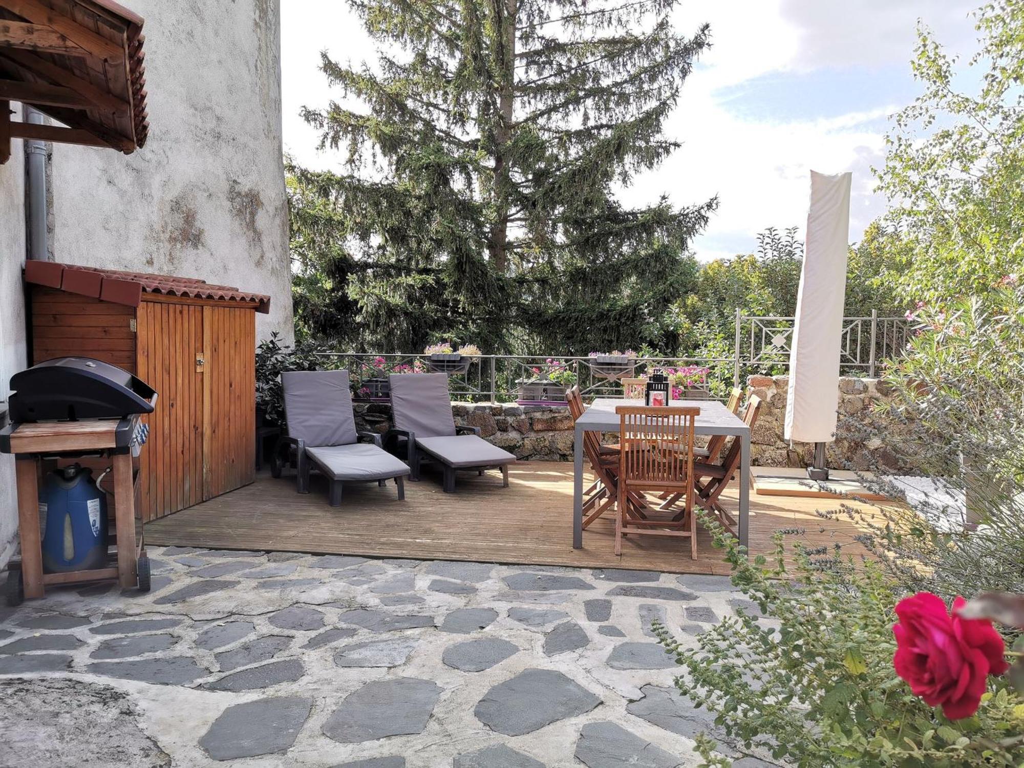 Grande Maison Au Coeur D'Un Village Historique Avec Terrasse Et Wifi Inclus - Fr-1-582-308 Saint-Vidal Exteriér fotografie
